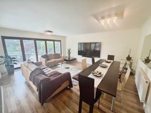 Family Room- click for photo gallery